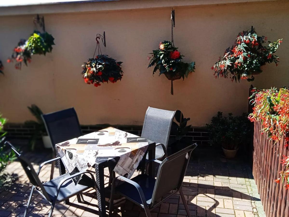 Apartman Rozsika Velky Meder Exterior photo